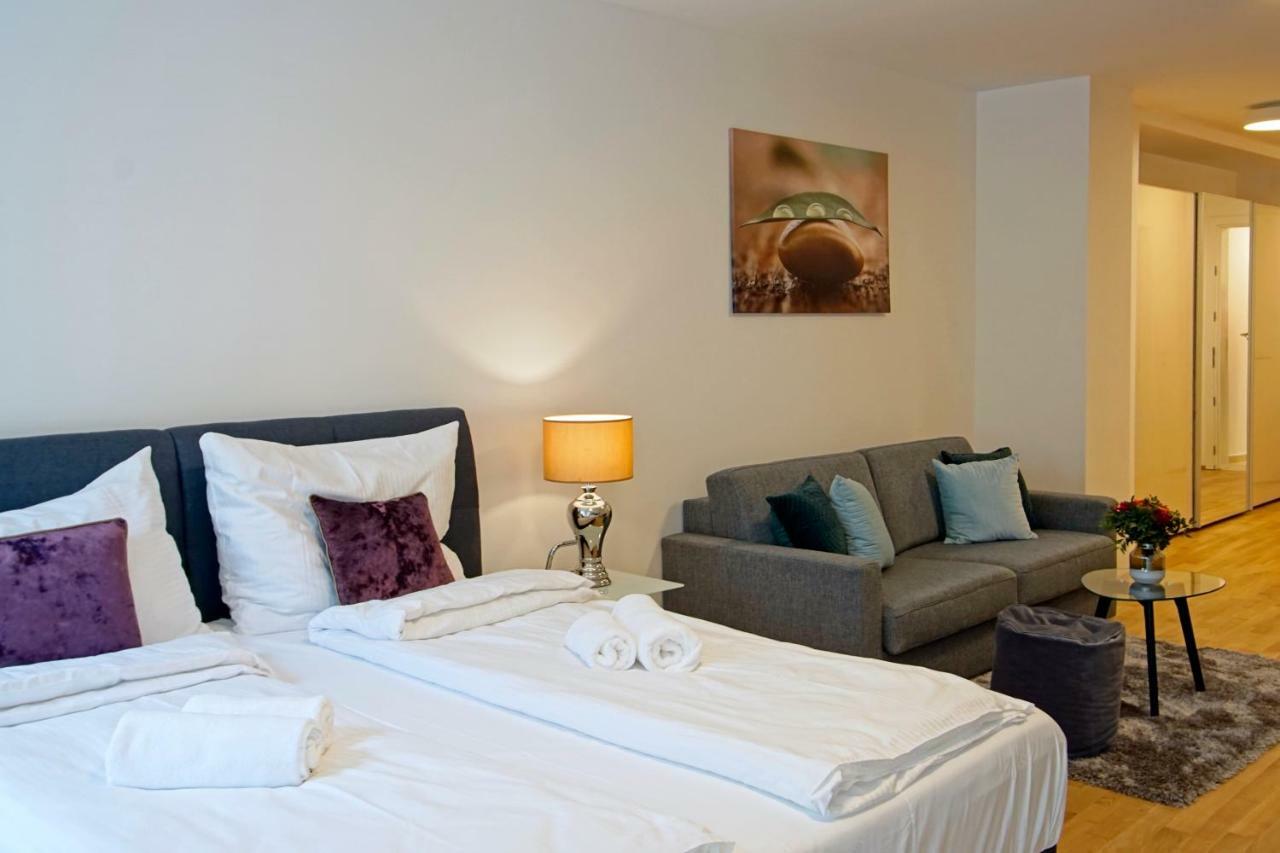 English Theater Apartment At Rathaus Wenen Buitenkant foto